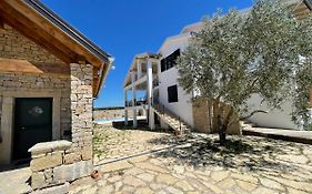 Villa Maslina Saric